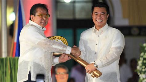 Singsons continue to dominate Ilocos Sur politics .